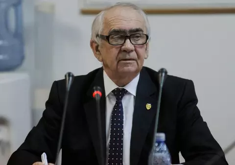 Florin Cârciumaru, fost primar la Târgu Jiu, reținut pentru 24 de ore în dosarul spălării Porții Sărutului cu jet de apă