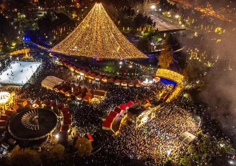 S-a deschis Târgul de Crăciun din parcul Drumul Taberei. Programul activităților din acest weekend