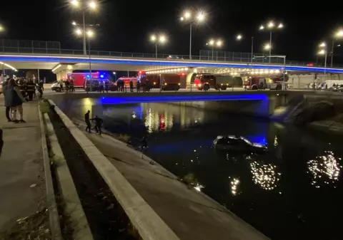 O mașină a plonjat în râul Dâmbovița, în zona pasajului Nicolae Grigorescu din București. Ce s-a întâmplat cu șoferul