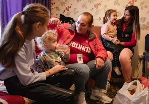 REPORTAJ. O femeie din Piatra-Neamţ a transformat suferinţa personală în izvor de bine pentru ceilalţi: „Dacă nu făceam asta, muream de durere”