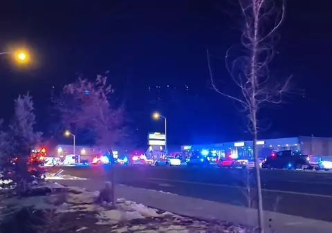 Atac armat într-un club LGBT din Colorado Springs: 5 morți și 18 răniți, după ce un bărbat a tras în plin în clienți