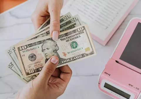 Plata în rate schimbă caracterul uno ictu al unui contract?