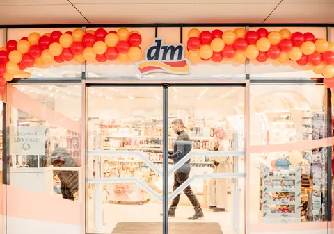 Retailerul dm drogerie markt a înregistrat o creştere cu 31,7% a cifrei de afaceri
