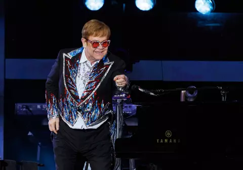 Elton John renunţă la Twitter: „Mă întristează să văd cum dezinformarea este acum folosită pentru a ne diviza lumea”