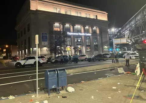 Cel puțin nouă persoane au fost împușcate în Philadelphia, după ce mai mulți atacatori au deschis focul în mulțime