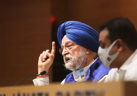 India nu întâmpină „niciun fel de conflict moral” în a cumpăra petrol din Rusia, în ciuda războiului din Ucraina