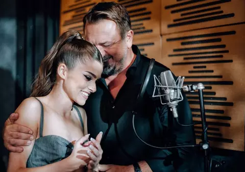 Horia Brenciu, primele declarații după ce s-a scris că Theo Rose ar fi însărcinată: „Mă bucur că vei deveni mămică”