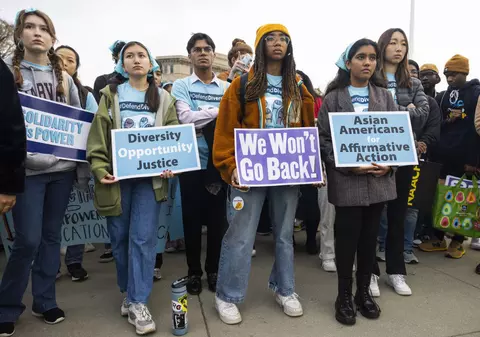 Curtea Supremă a SUA înclină să nu mai lase școlile să pună rasa printre criteriile de selecție. „Ne-am luptat într-un război civil pentru a nu permite discriminarea rasială”