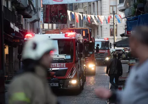 Mărturii după explozia care a ucis șase oameni în Istanbul: „Am văzut un bărbat căruia îi sângerau urechile și picioarele, iar prietenii lui plângeau lângă el”