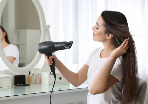 Ce uscător de păr ţi se potriveşte