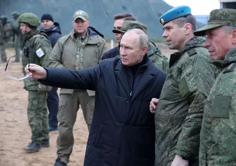 „Am pierdut războiul”. Presa independentă rusă dezvăluie ce cred elitele de la Moscova după retragerea din Herson