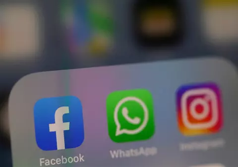 Iranul amenință că blochează permanent accesul la WhatsApp și Instagram