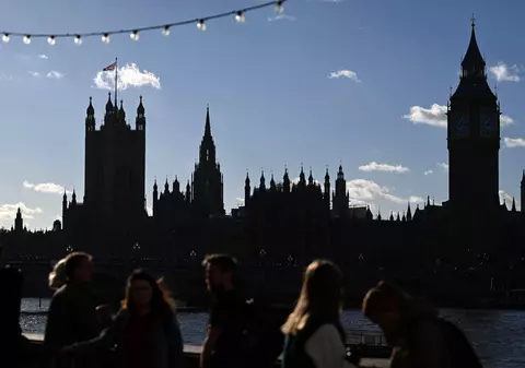 Parlamentari britanici, acuzați că au folosit deplasările în străinătate pentru turism sexual