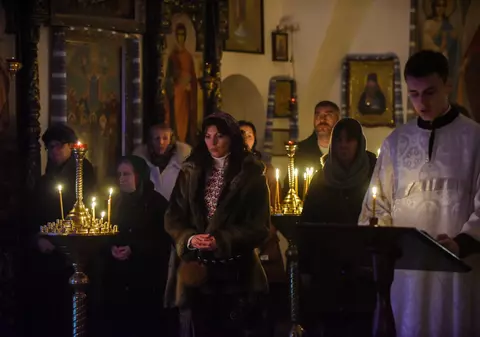 Pentru prima oară, ucrainenii au petrecut Crăciunul în decembrie și nu pe rit vechi, în ianuarie: „Nu mai putem face parte din lumea rusă”