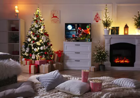 Ia-ți un brad artificial pentru Crăciun 2022!