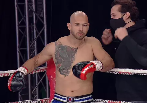Cine e Andrew Tate din punct de vedere sportiv. De ce n-a luptat împotriva numelor mari din kickboxing?