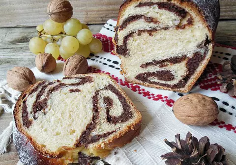 Cozonac fără frământare