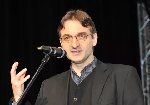 Regizorul Felix Alexa susține că acuzațiile de hărțuire sexuală sunt „exagerări”: „Voi începe o acțiune în justiție ca să îmi apăr onoarea”