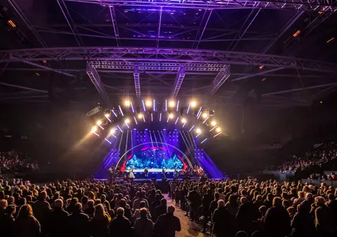 Concertul de Crăciun de la Halle al trupei Kelly Family a durat doar două minute, fiind apoi anulat din cauza unei tragedii