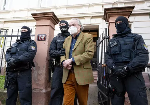 Heinrich al XIII-lea, bizarul „prinț puci”, acuzat că plănuia o lovitură de stat în Germania și visa la monarhie