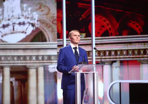 Personaje istorice din toate timpurile iau la roast vedetele în ediția specială „România, râzi cu RoaST!”