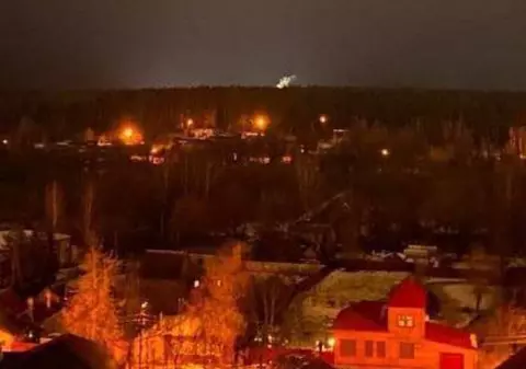 Ucrainenii au bombardat o unitate militară și un aerodrom militar din Rusia, la 60 km peste graniță: „Au trezit tot orașul”