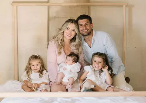 Prin ce trece Laura Cosoi, însărcinată pentru a patra oară: „Nu îmi amintesc să fi trăit asta de 5 ani încoace”