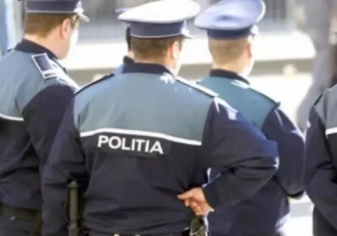 Doi polițiști s-au luat la bătaie pe treptele Poliției Rutiere din Slatina. „Am fost înjurat, ameninţat, provocat”