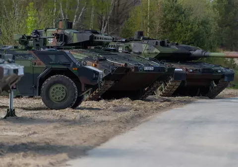 Germania suspendă achiziţia noilor blindate Puma după ce n-au făcut față testelor. „Sunt un eșec major”