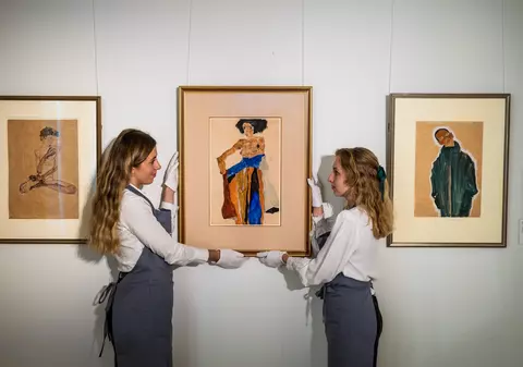 Moștenitorii unui artist austriac, ucis în timpul Holocaustului, cer Austriei returnarea a 10 tablouri ale pictorului Egon Schiele