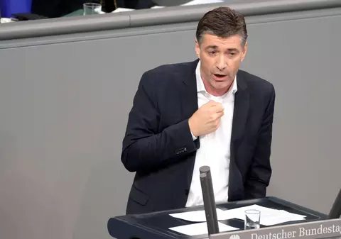 Un parlamentar din Germania şi-a lăsat nevasta pentru o fostă actriță de filme pentru adulţi: „Este o mare iubire”