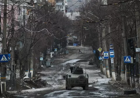 Rusia învață din greșeli și își consolidează poziția, așa că Ucrainei îi va fi mai greu să își recucerească teritoriul, spun oficialii americani