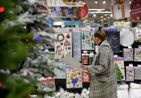 Cât poți să câștigi dacă ești student și faci promoții pentru vânzările de Sărbători