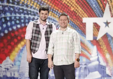 Cum se înțeleg Pavel Bartoș și Smiley dincolo de scenă: „Familiile noastre practic sunt și înrudite”