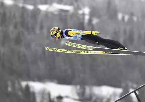 Japonezul Noriaki Kasai, legendarul săritor cu schiurile, a revenit în concursuri la aproape 51 de ani