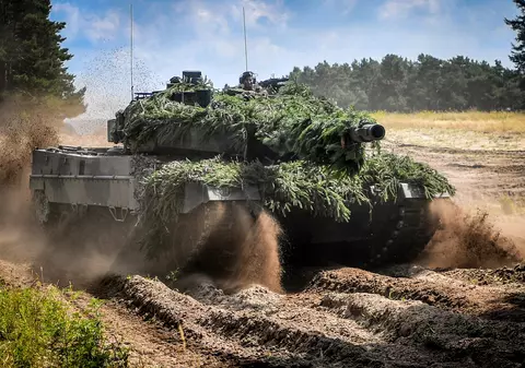 Germania nu poate trimite acum în Ucraina tancuri Leopard. Anunțul producătorului