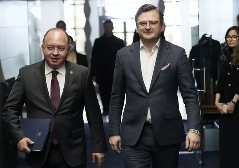 Vor avea loc consultări pe legea minorităților naționale din Ucraina, aspru criticată în România, au stabilit miniștrii Aurescu și Kuleba