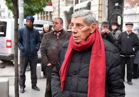 „Danga Langa” - scheciul de Revelion memorabil lăsat în urmă de Mitică Popescu. VIDEO
