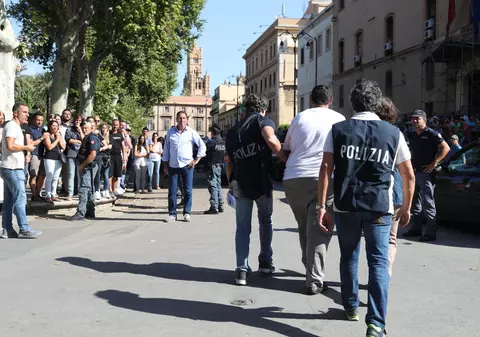 Trei lideri ai mafiei siciliene vor fi eliberați în Italia după ce victimele au refuzat să depună plângeri