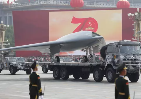 China pregăteşte o unitate de drone de spionaj supersonice