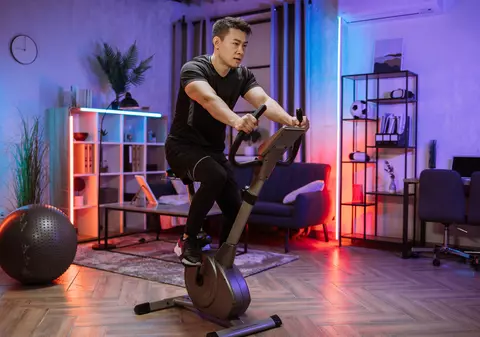 Biciclete fitness pentru cei care vor să slăbească după Sărbătorile de iarnă