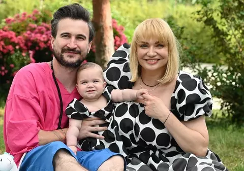 Alex Dobrescu i-a luat inel Cristinei Cioran: „Sper să reluăm relația și să ne căsătorim”. Cum au reacționat părinții vedetei