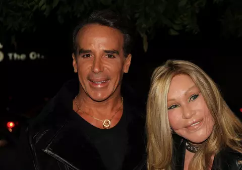 Supranumită "femeia-pisică", Jocelyn Wildenstein și-a schimbat radical înfățișarea după zeci de operații estetice. Cum arată acum