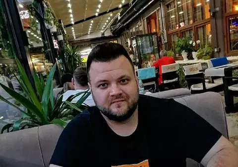 Familia unui tânăr de 25 de ani care a murit de peritonită acuză un chirurg din Mangalia de malpraxis