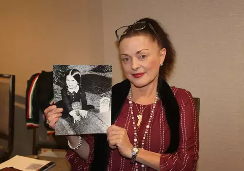 Lisa Loring a murit. Actrița a interpretat-o pe Wednesday în prima ecranizare a seriei „Familia Addams”