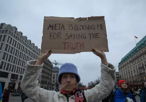 Bulgarii proeuropeni anunță organizarea unui protest împotriva companiei care moderează conținutul pe Facebook