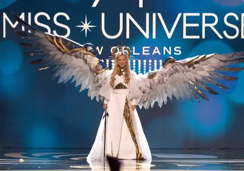 Ținutele alese de Miss Ucraina și Miss Rusia pentru defilarea de la concursul Miss Universe 2023