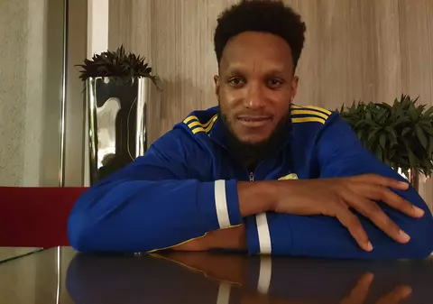 Mutat tocmai din Capul Verde în România, un tânăr a rămas șocat de cum vorbesc românii și peste ce a dat aici: „Am sărit din lac în puț”