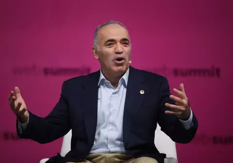 Campionul rus Garry Kasparov, interviu pentru GSP: „Ucraina e linia întâi în acest război împotriva tiraniei. Ferească Dumnezeu să piardă!”