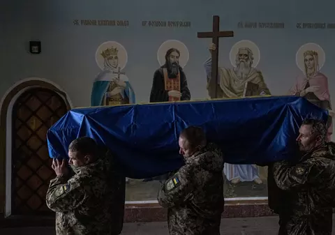 O activistă rusă a fost condamnată la 11 luni de muncă forțată pentru o postare despre „o mie de sicrie” care vin din Ucraina